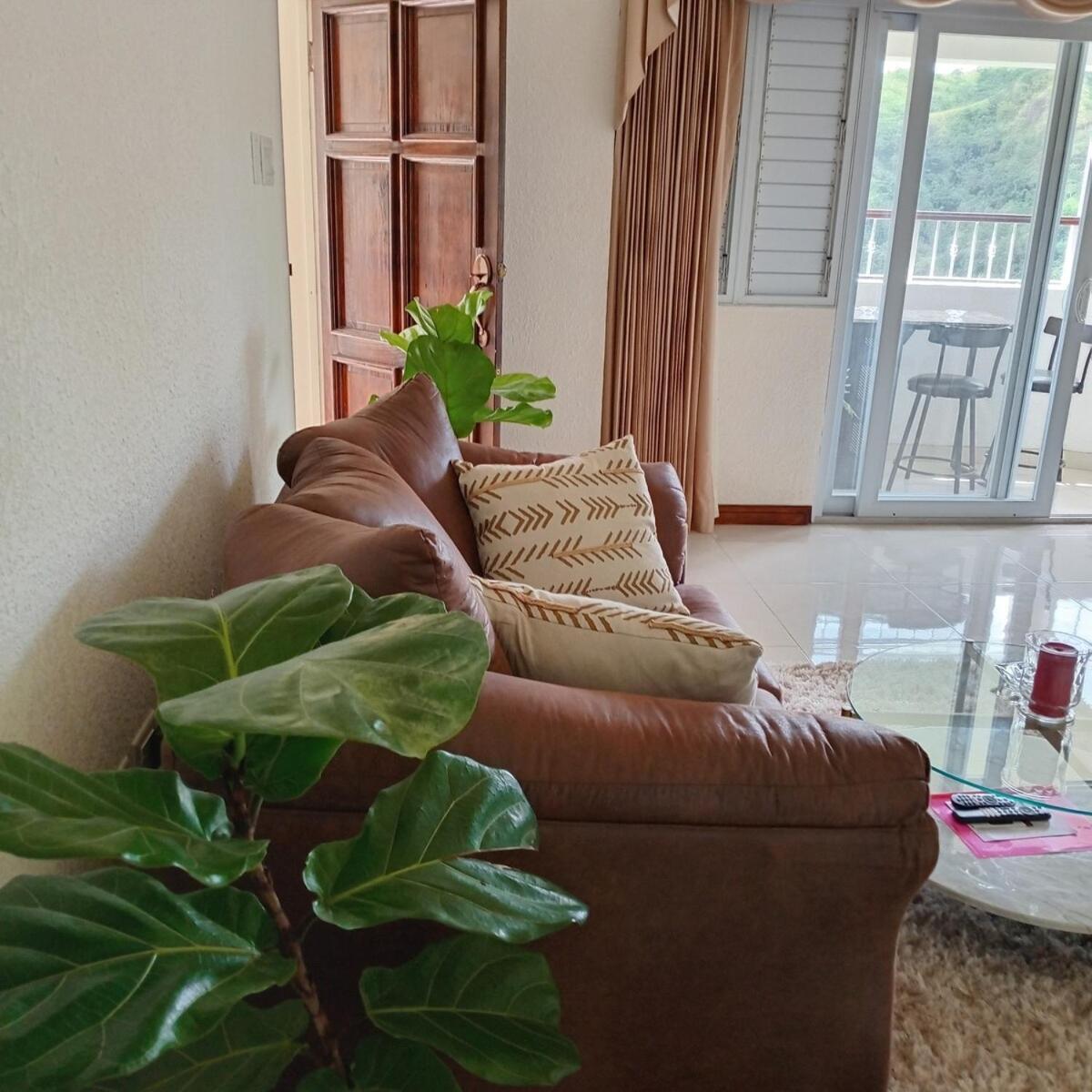 Gorgeous 1 Bedroom Apartment In The Kingston Hills 외부 사진