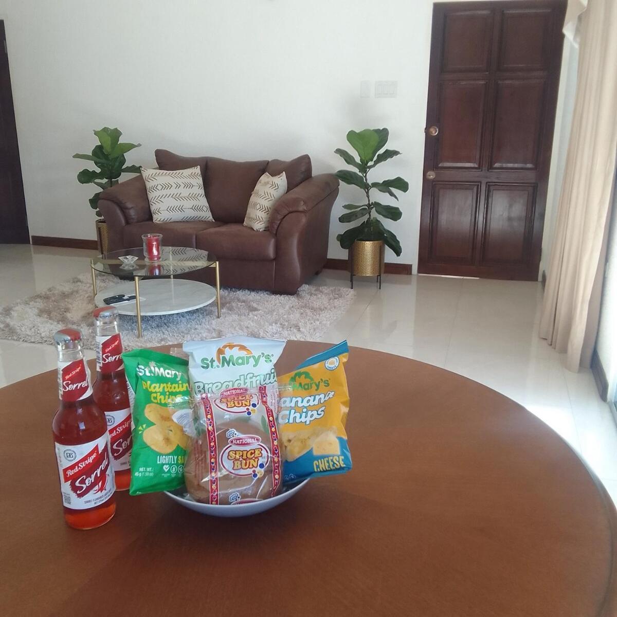 Gorgeous 1 Bedroom Apartment In The Kingston Hills 외부 사진